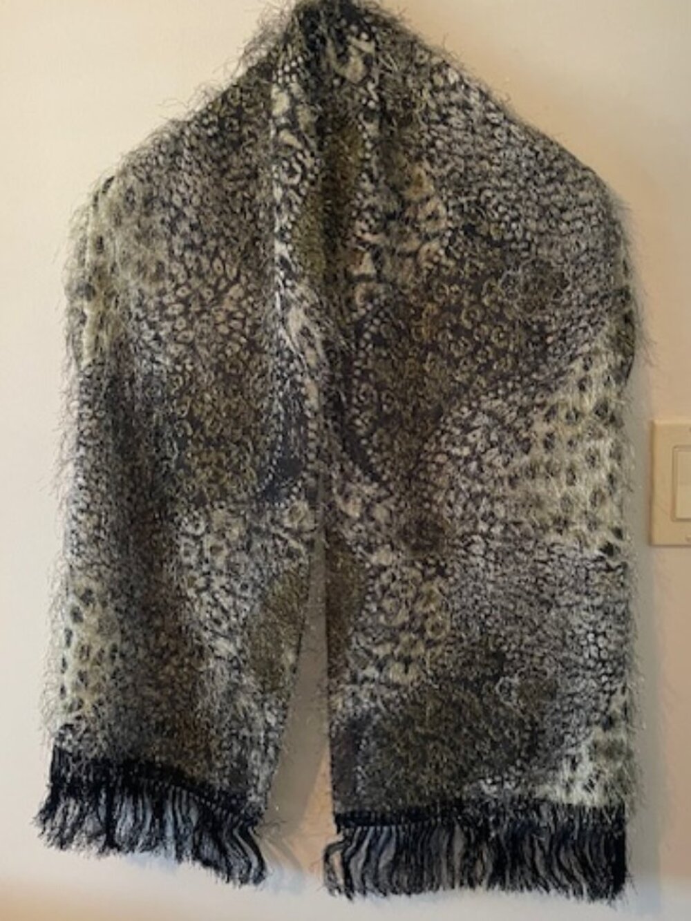 Pashmina Scarf/Shawl – Vintage – Black/Green/Cream  with soft fuzzy threads !!!!